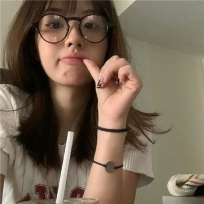 小乖宝能听兽语,捡个帅爸做团宠