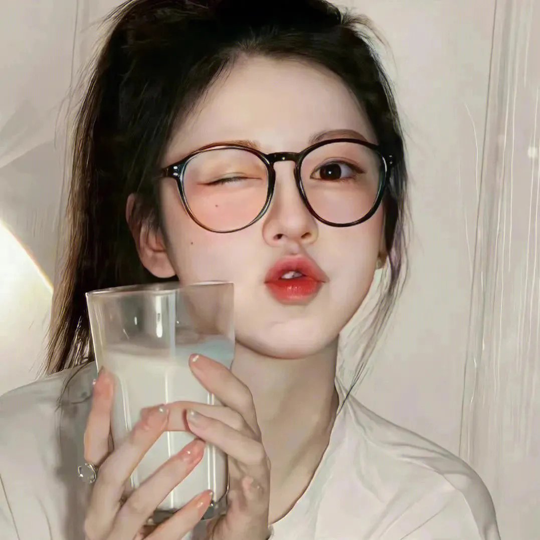 与一位女士合影